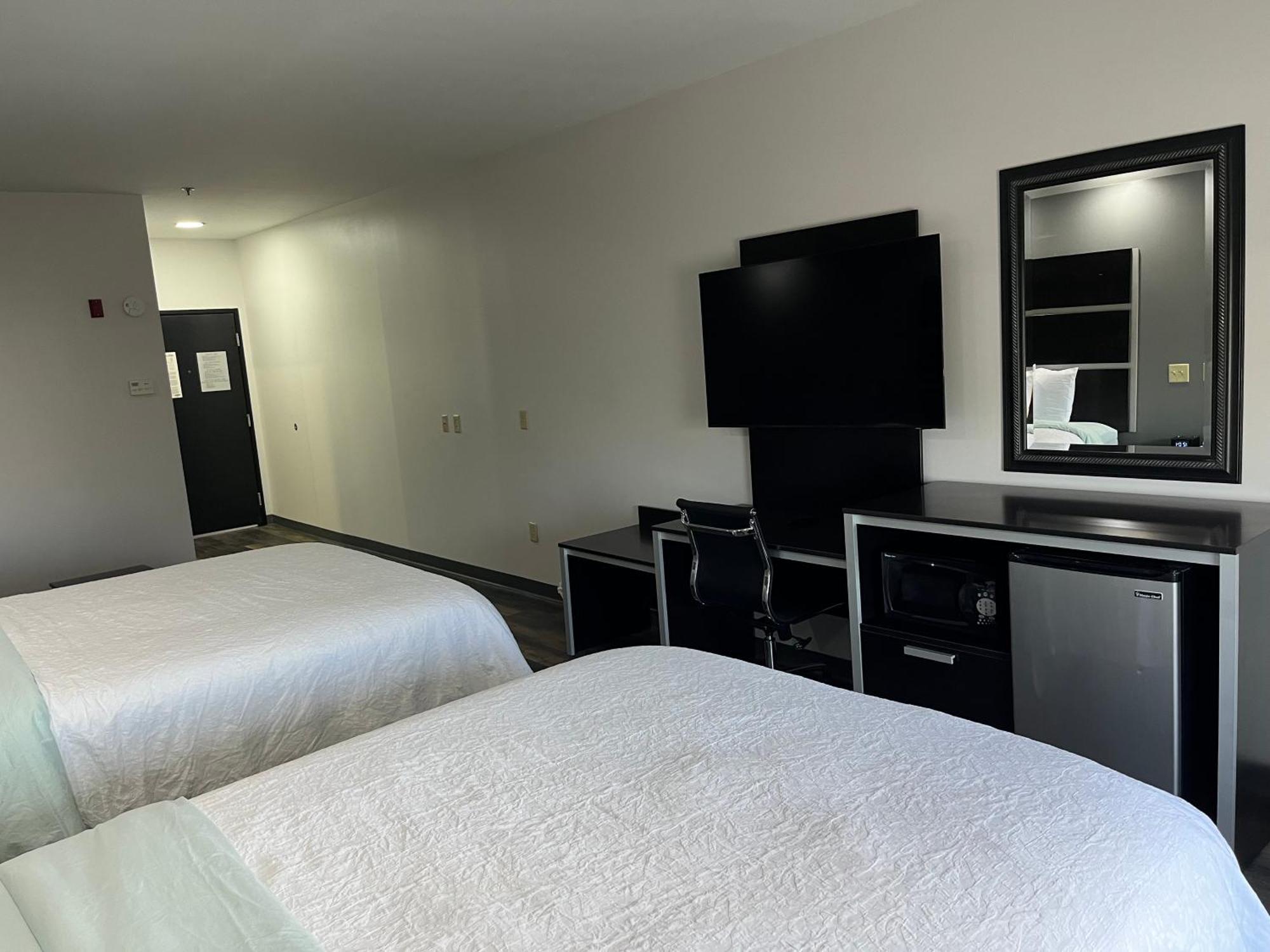 Sonesta Essential Savannah Georgetown Exterior photo