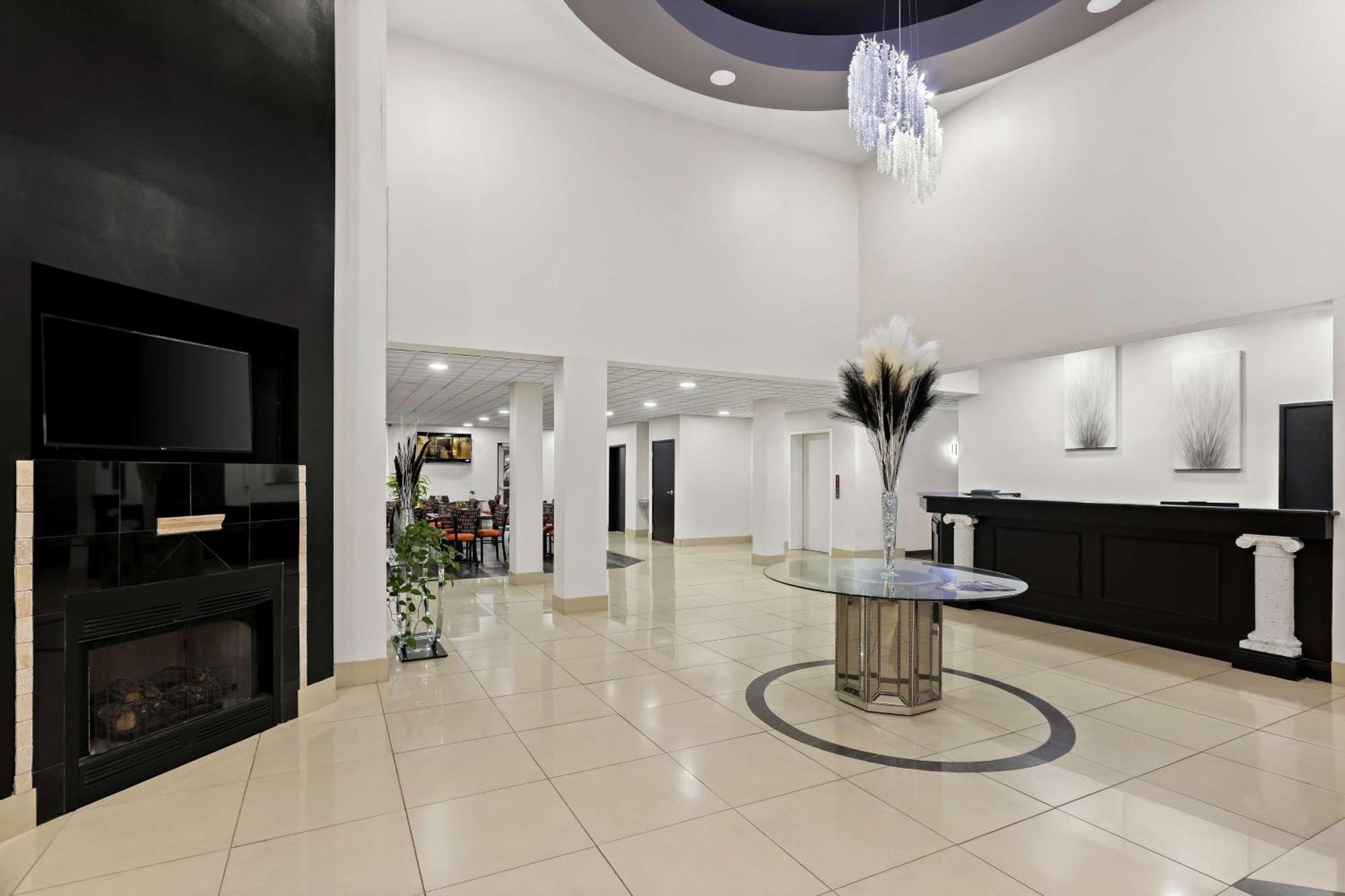 Sonesta Essential Savannah Georgetown Exterior photo