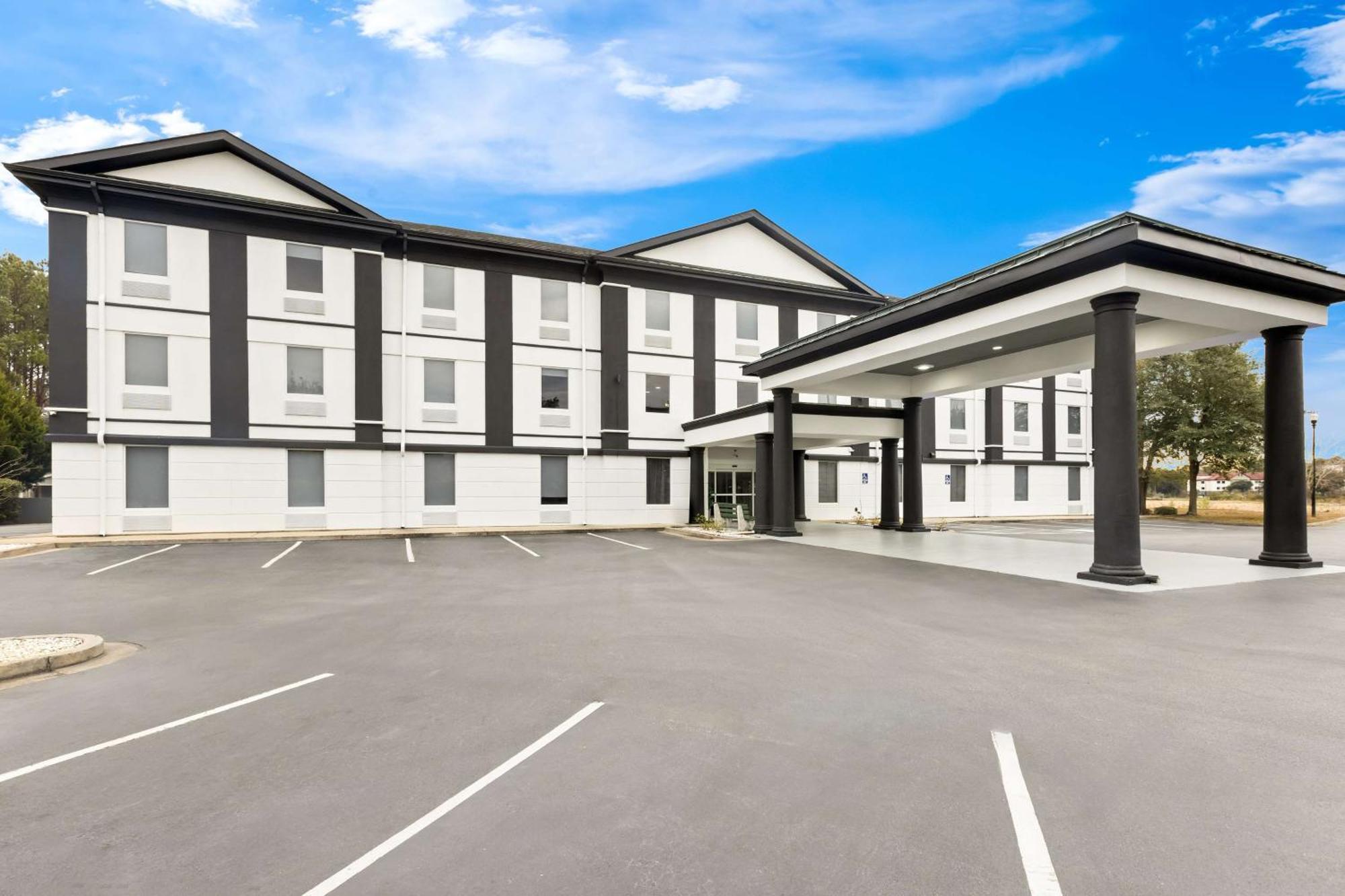 Sonesta Essential Savannah Georgetown Exterior photo