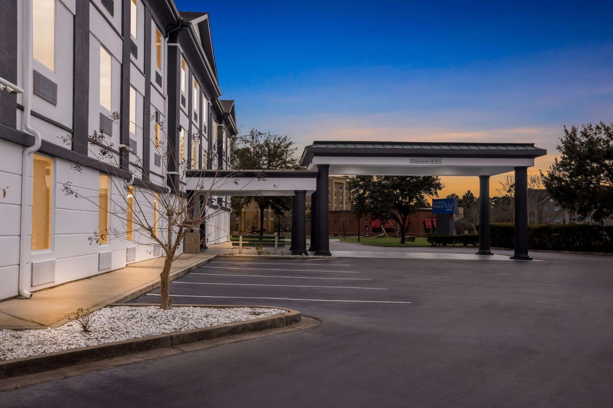 Sonesta Essential Savannah Georgetown Exterior photo