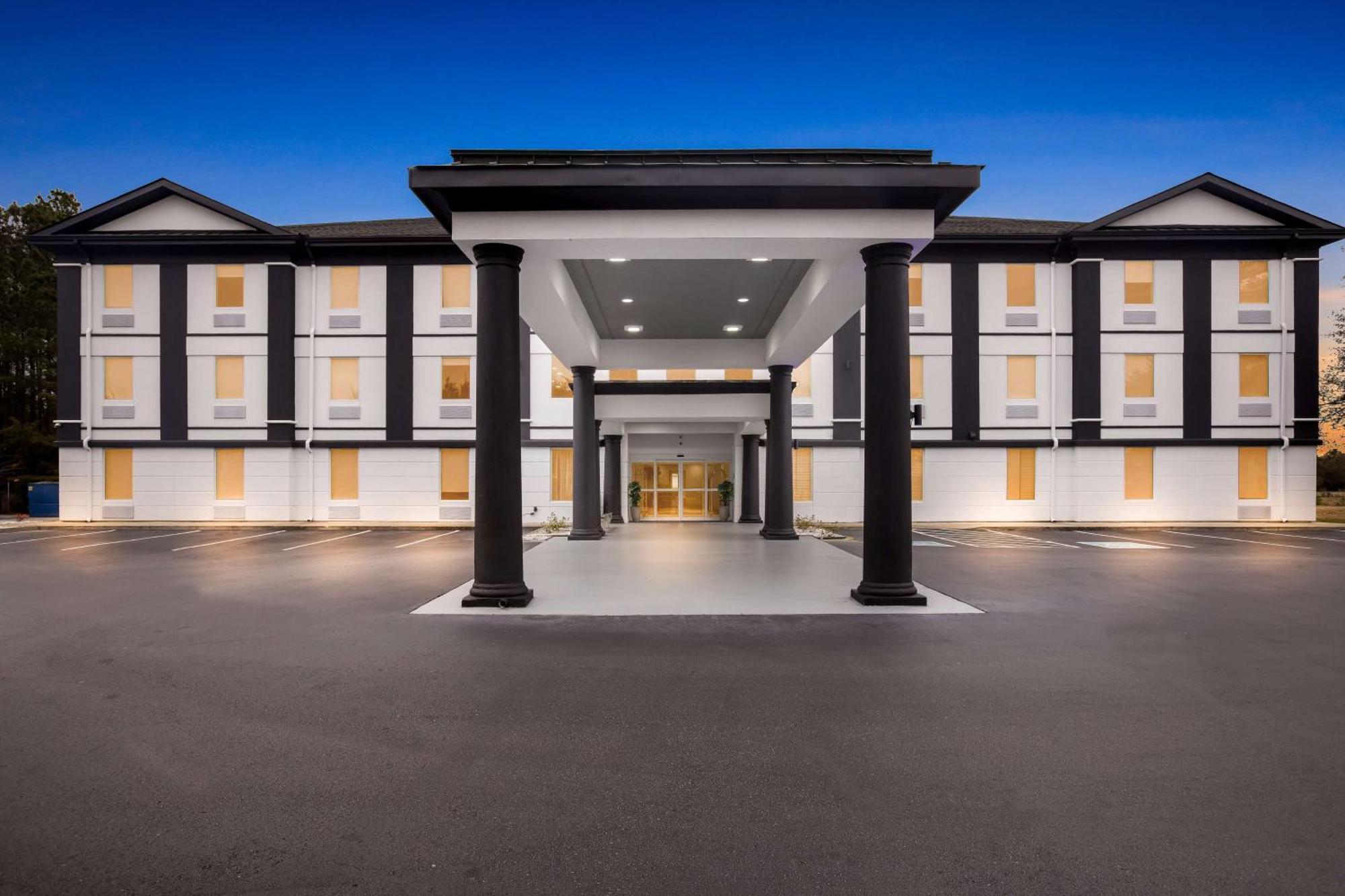 Sonesta Essential Savannah Georgetown Exterior photo